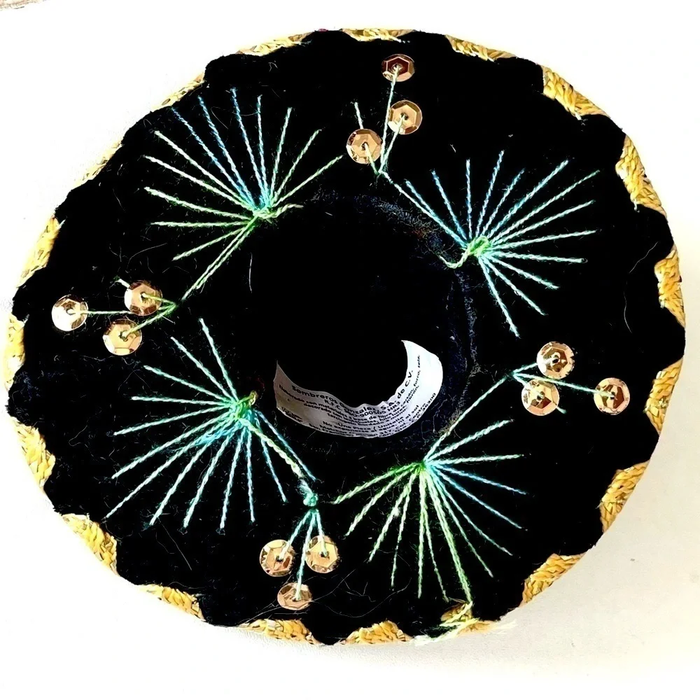 VINTAGE! Miniature Mexican Sombrero!